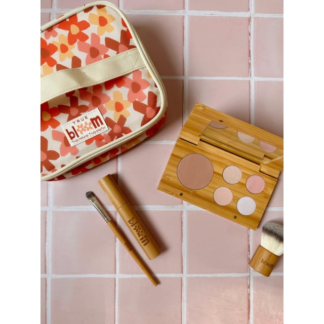 Kit de maquillaje True Bloom (rosa perfecto)