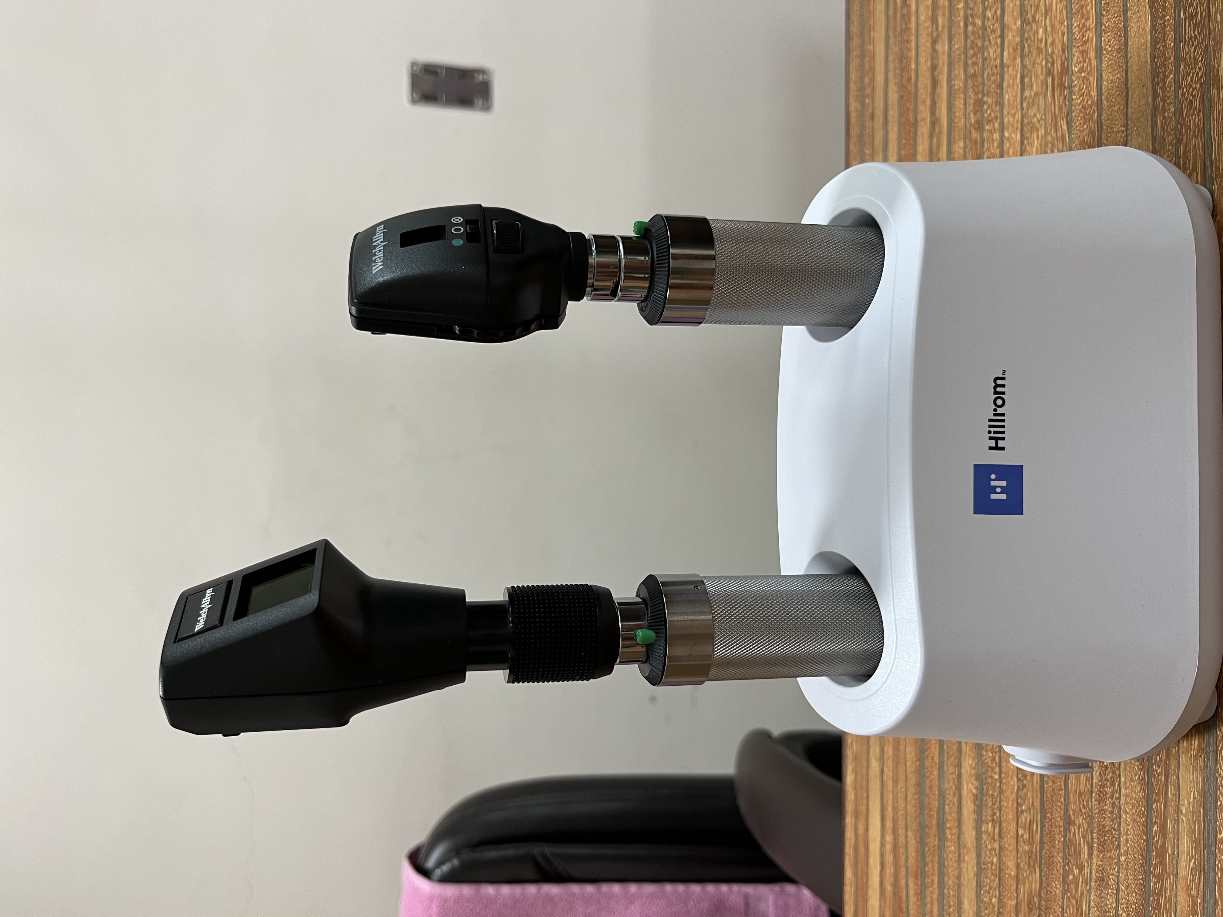 Welch Allyn Desk Charger With HPX Streak Retinoscope, LED Ophthalmoscope & Two Ni-Cad Rechargeable Handles
