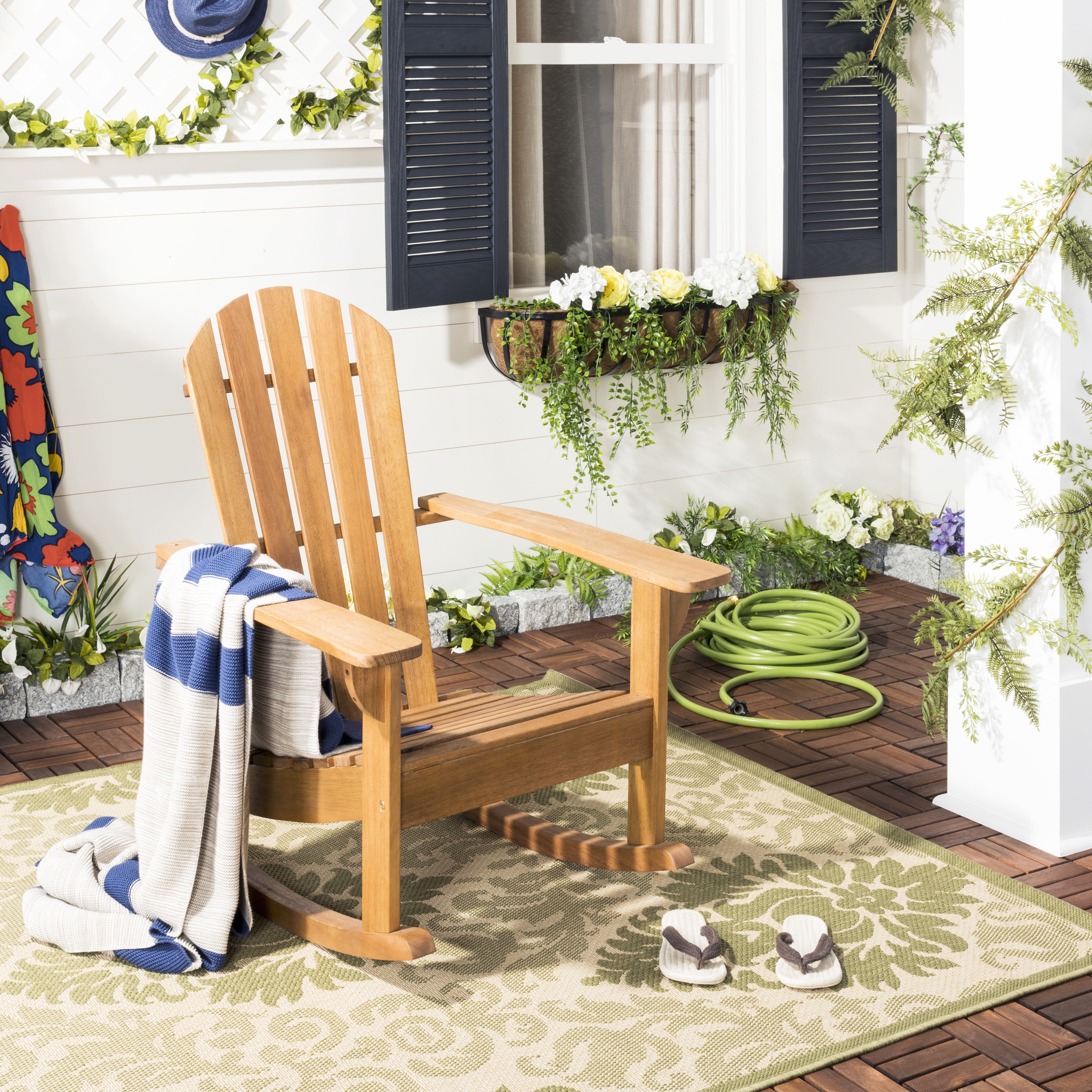 Safavieh Courtyard Jessie Damask Indoor/Outdoor Area Rug, Natural/Olive, 5'3" x 7'7"