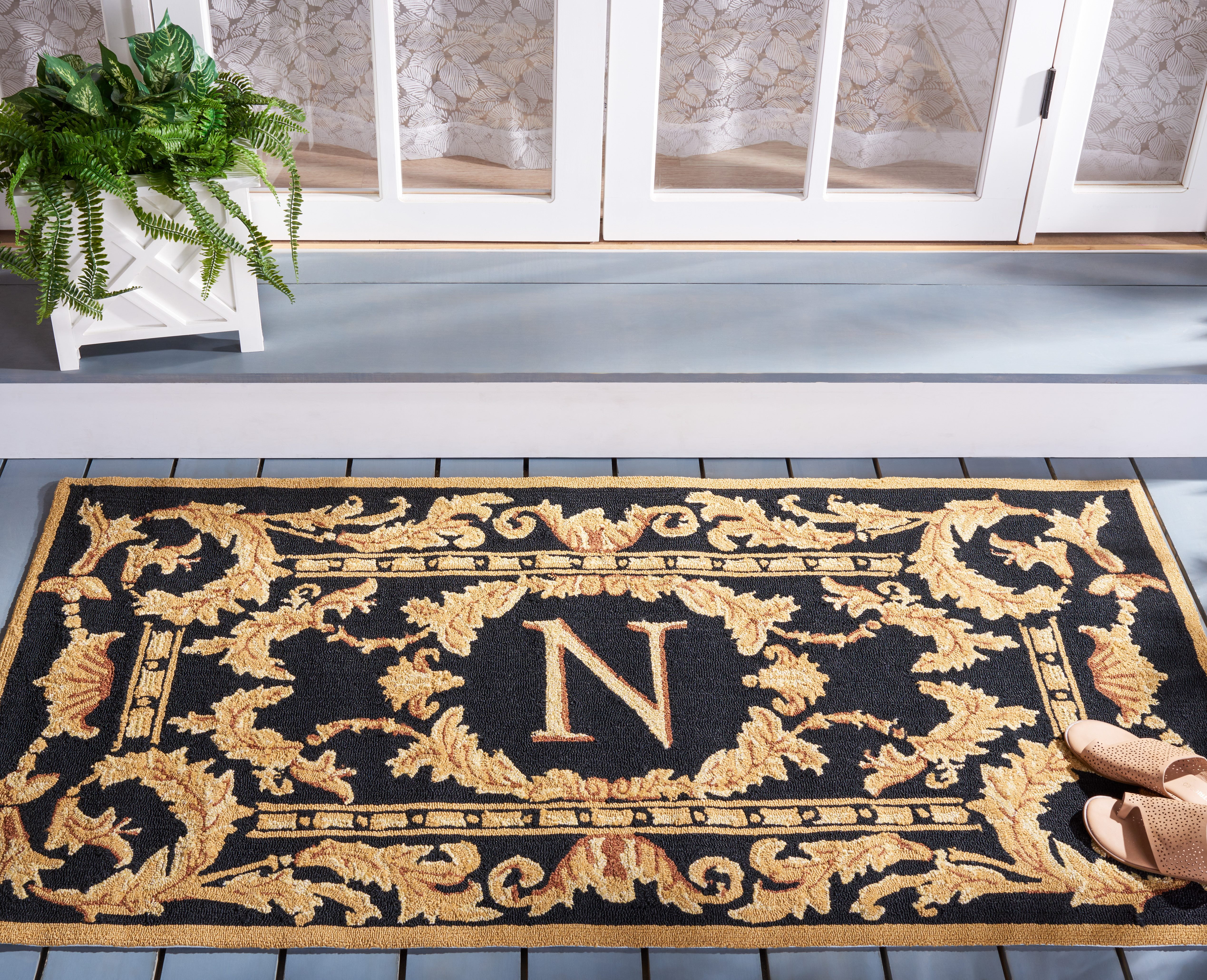 SAFAVIEH Monogram Jaslyn Medallion Indoor/Outdoor Area Rug, Black, 3' x 6'