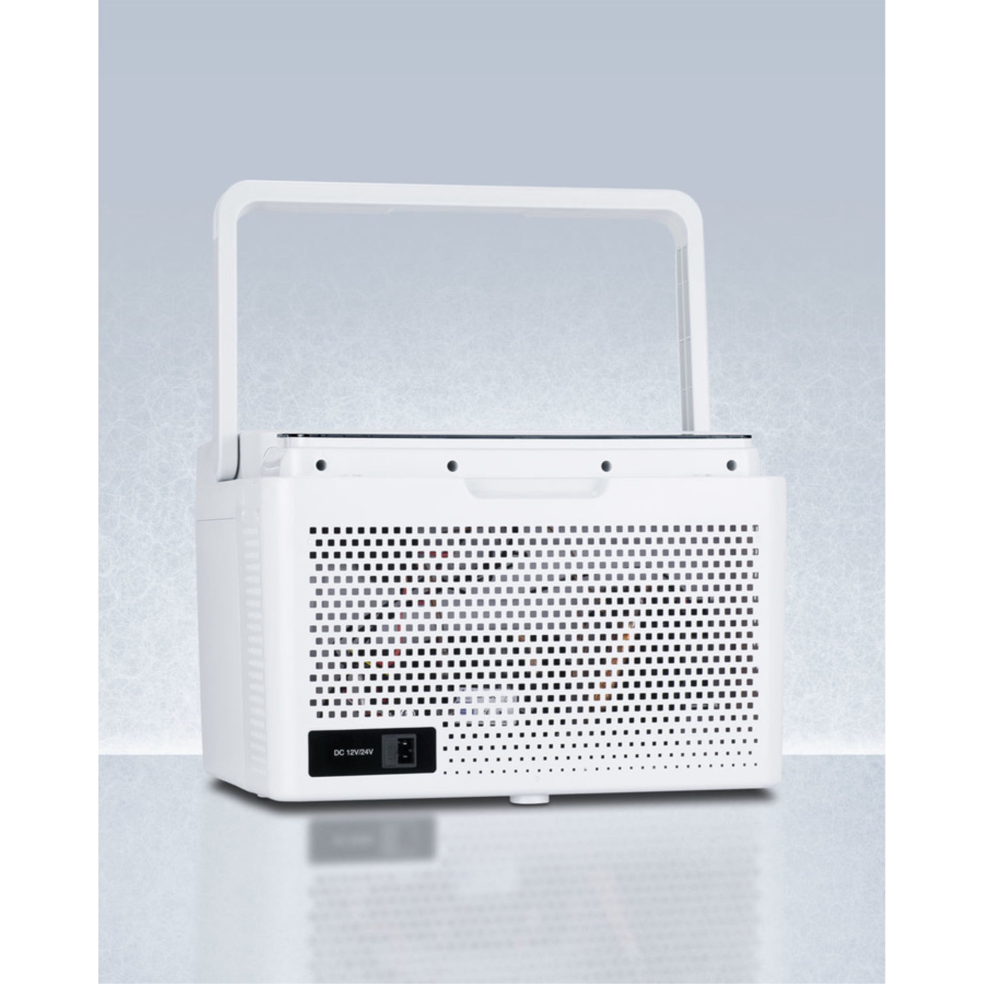 Portable 12V/24V cooler capable of operating at -12C or standard refrigerator temperatures