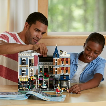 LEGO Creator Expert Assembly Square 10255, 10th Anniversary Addition to the LEGO Modular Building Series, Provides Hours of Creative Play for Adults