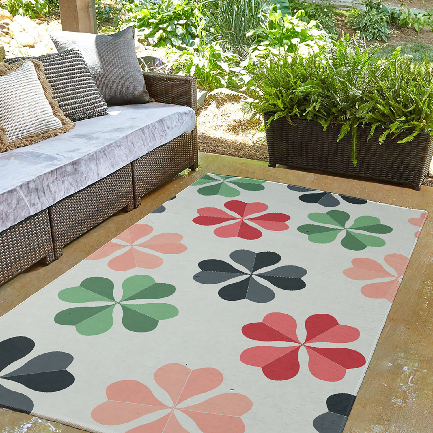 Simply Daisy 3' x 5' Pepper Lucky Patch St. Patrick's Day Chenille Indoor/Outdoor Rug