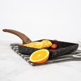 thumbnail image 2 of Perfecta para huevos y filetes, compatible con cocinas de gas y de inducción, sartén antiadherente con mango ergonómico, 2 of 8