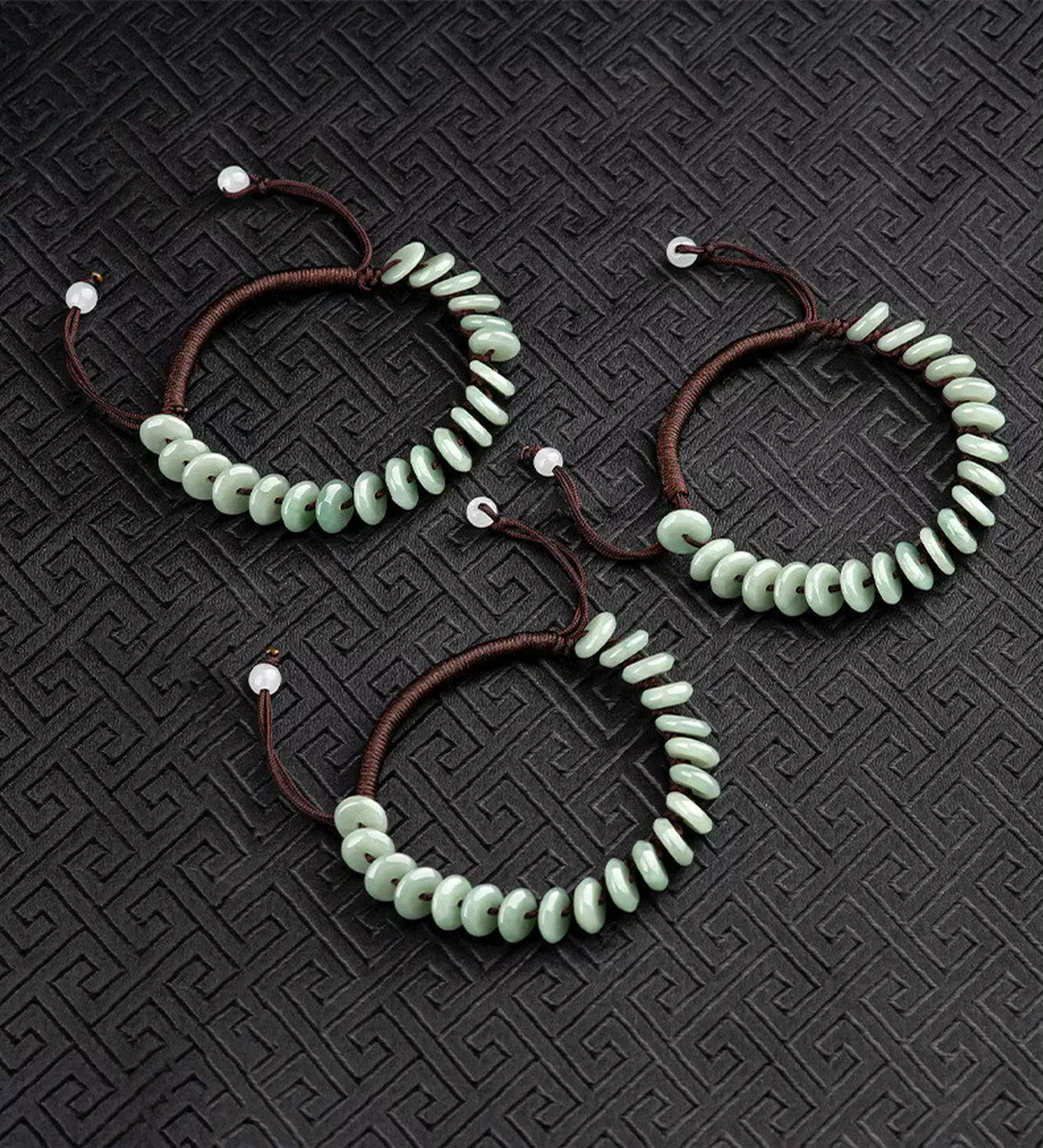 HOOUN A-Grade Jade Safety Buckle Handwoven Bracelet for Men and Women's Safe Gift