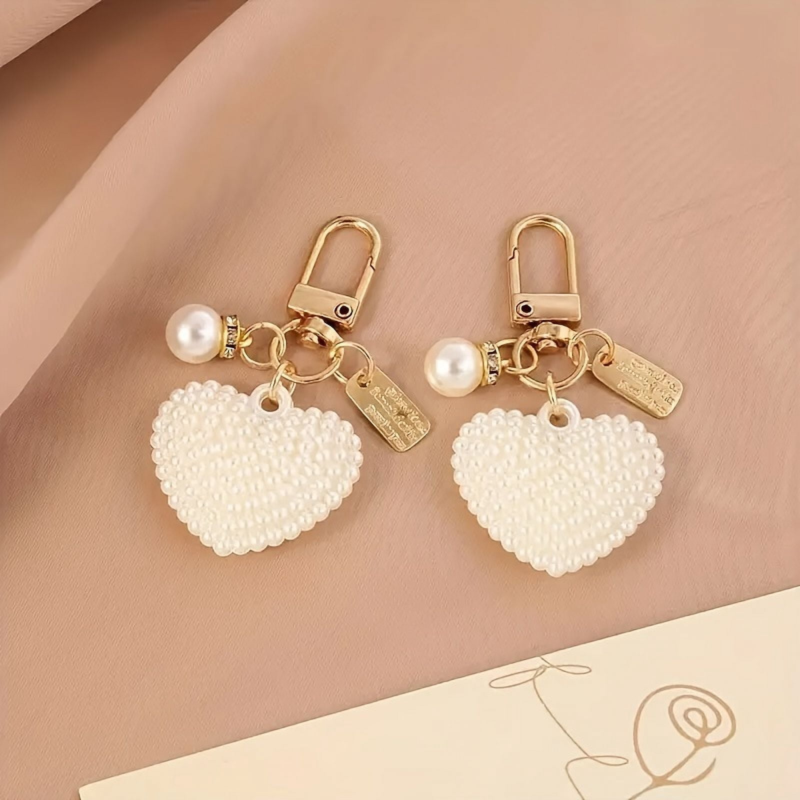 1 piece of heart -shaped imitation pearl beaded keychain, headphone box bag, key ring pendant,Key chain
