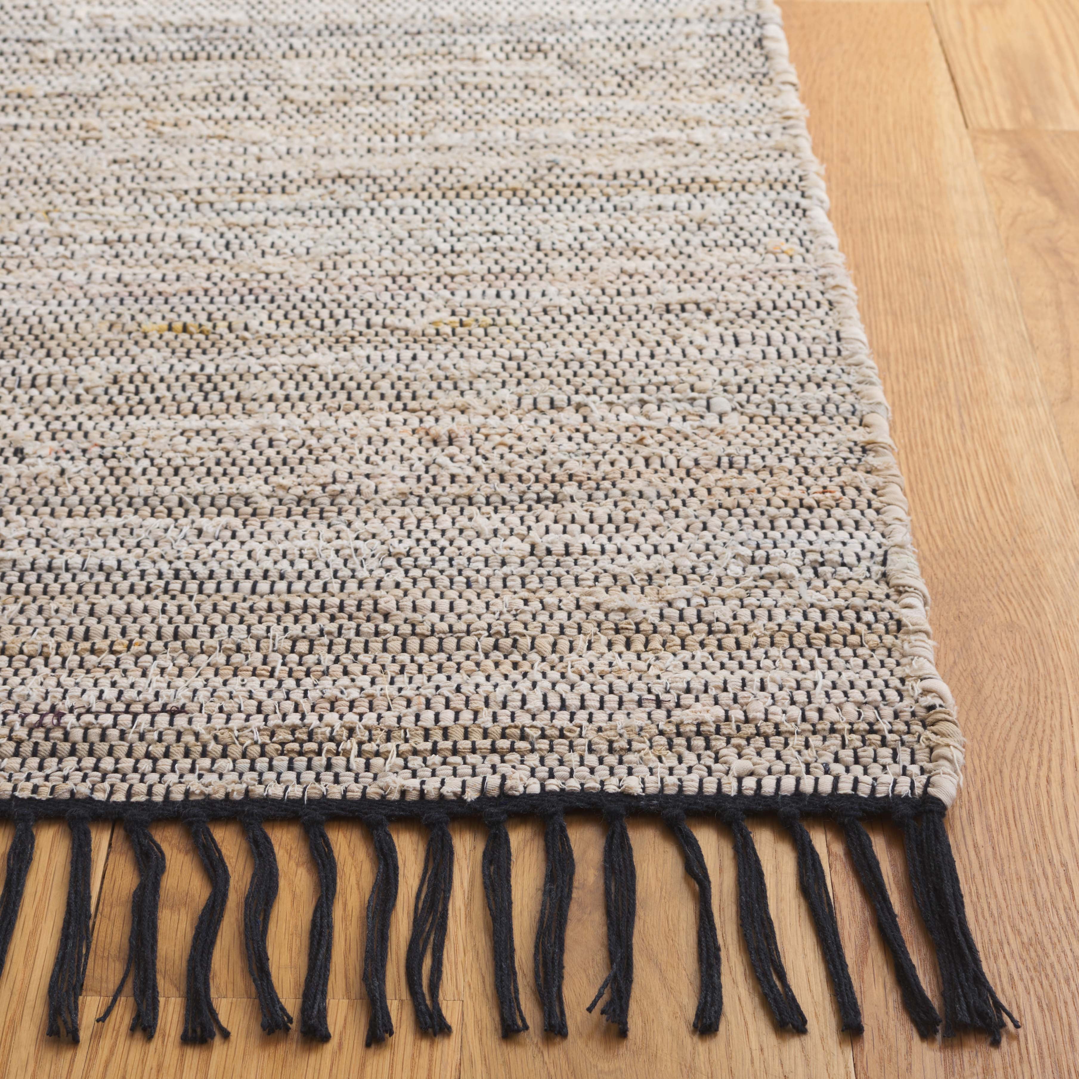 SAFAVIEH Rag Rug LACEWORK Distressed Area Rug, Ivory/Black, 4' x 6'