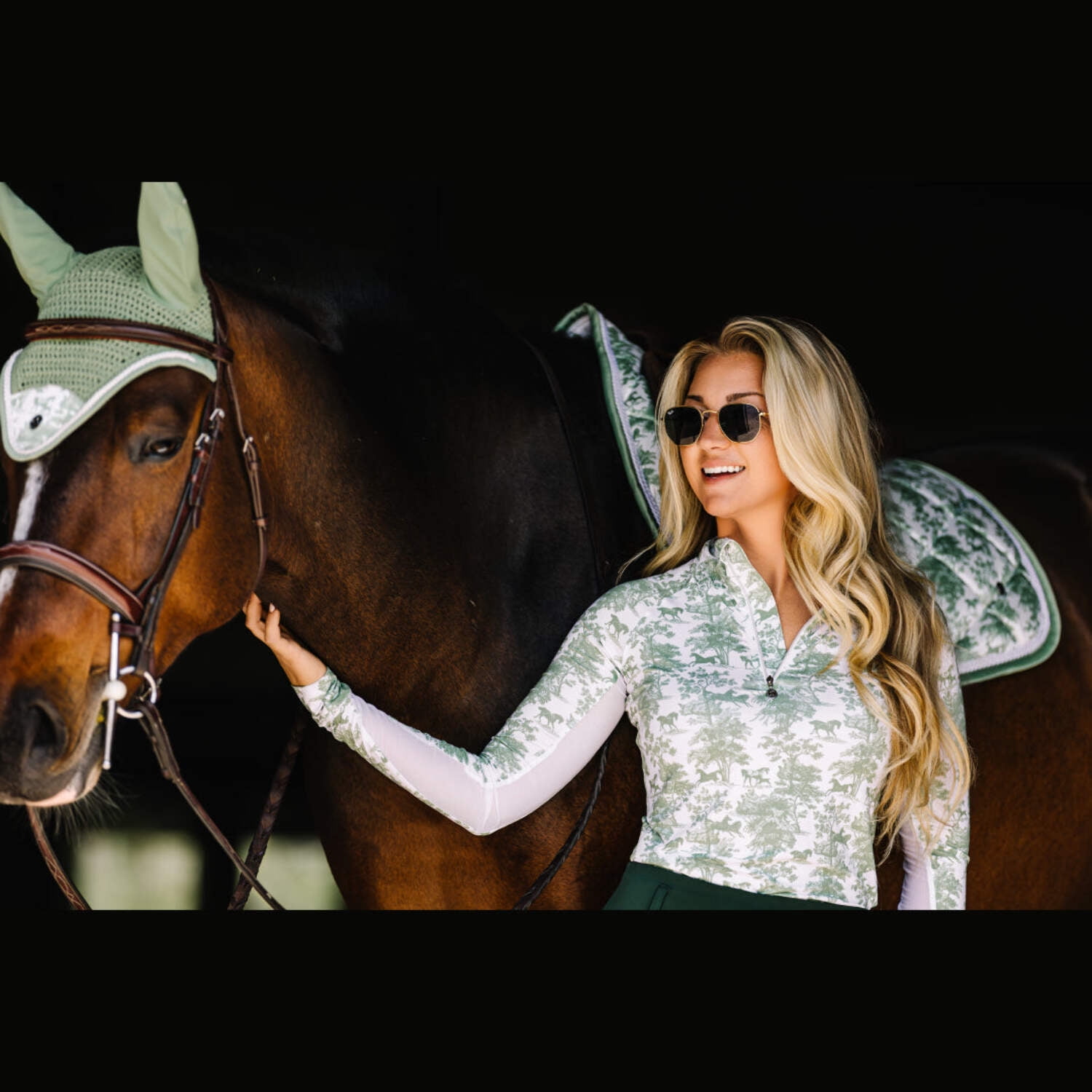 Dapplebay Equestrian Toile 1/4 Zip Light Riding Top - Long Sleeve-Green/White