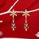 thumbnail image 3 of Colección de pendientes navideños Muñeco de nieve Copo de nieve Cabeza de ciervo Calcetines navideños Pendientes con muletas Regalo de Navidad de Año Nuevo, 3 of 6