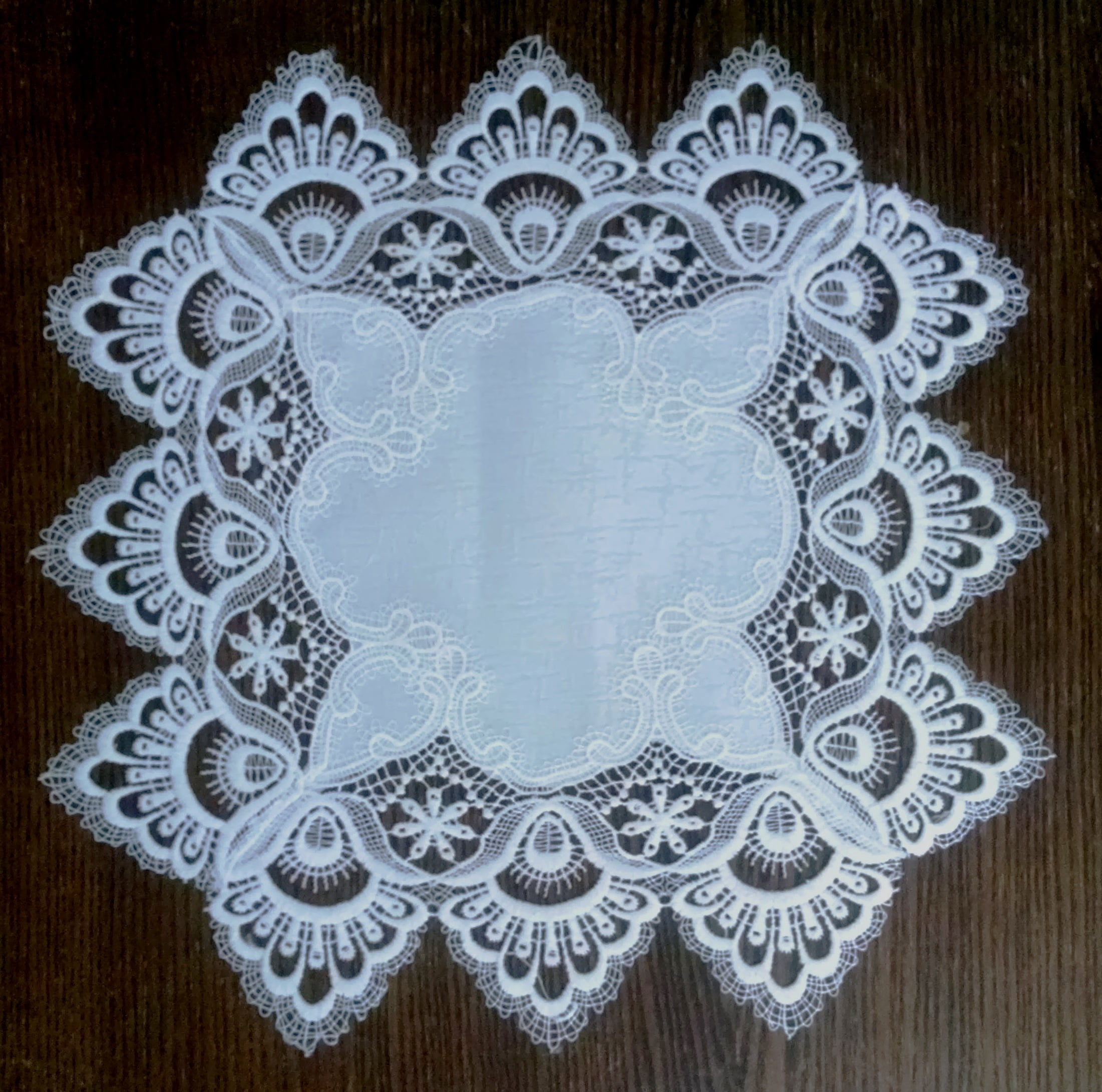 Doily Boutique Doily - Thumbnail 4