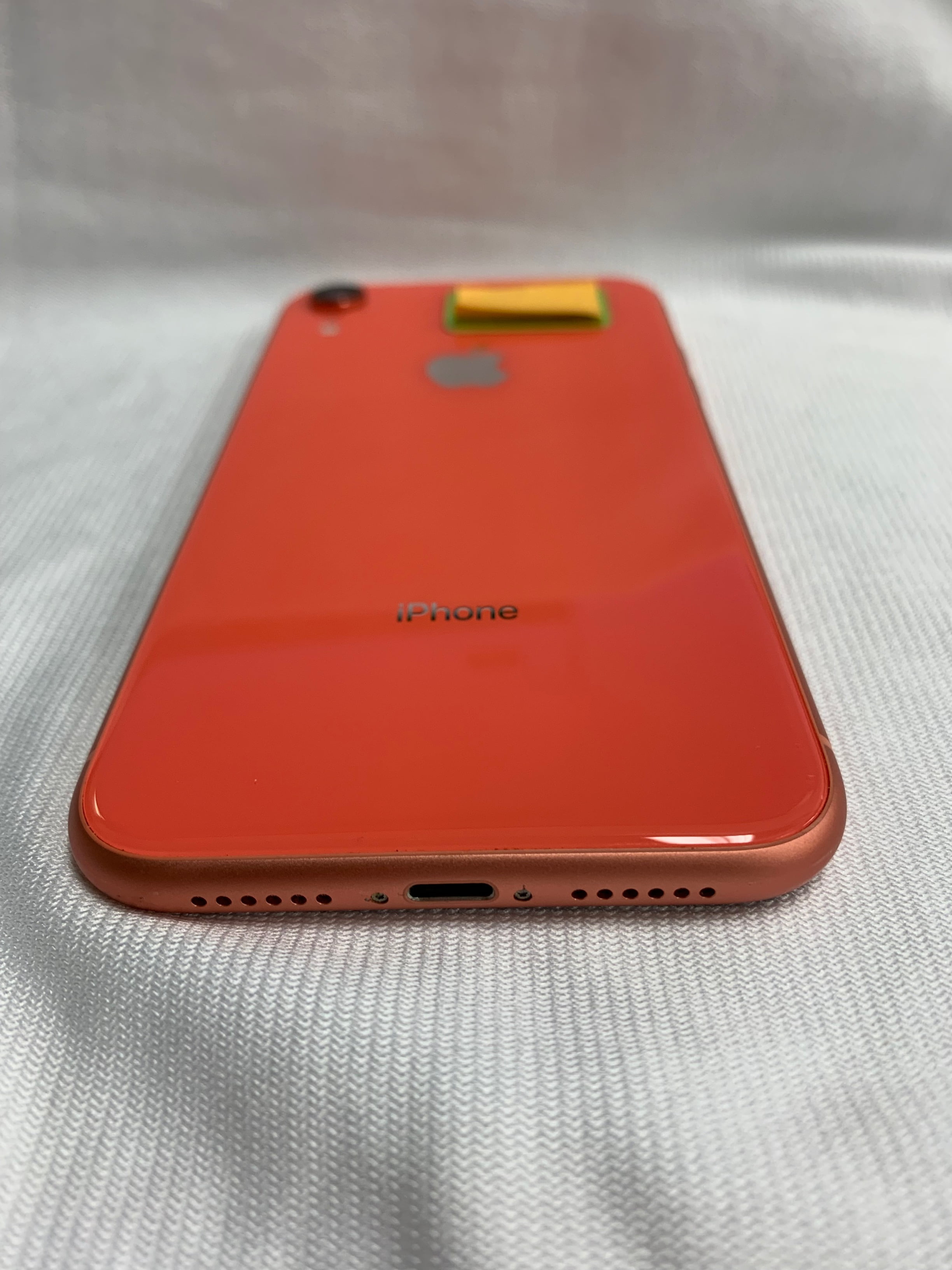 Pre-Owned Apple iPhone XR - Carrier Unlocked - 64 GB Coral Pre-Owned Apple iPhone XR - Carrier Unlocked - 64 GB Coral