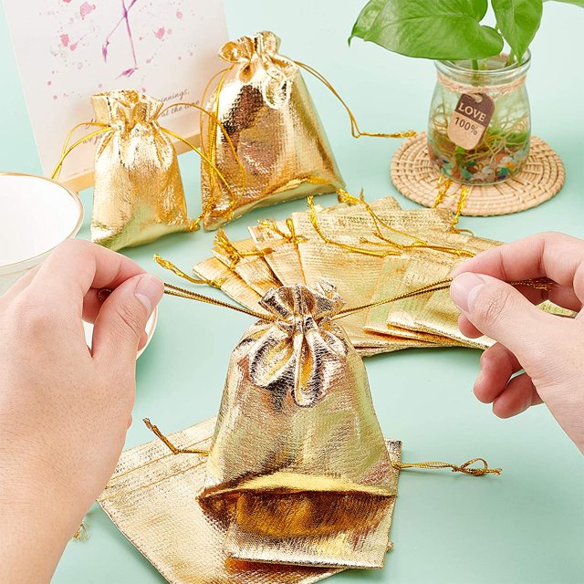 60 uds. Bolsas de regalo doradas de 2 tamaños, 12x9cm / 7x9cm, bolsa de organza Rectangular, bolsa de almacenamiento con cordón para joyería, boda, fiesta, dulces de Navidad