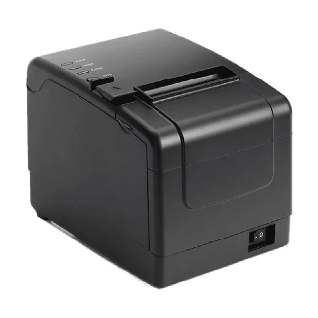 impresora térmica de tickets 80mm 160mm/s lab.g Vista 3/4 frontal de impresora térmica de recibos negra LAB.G con ranura de salida superior, panel con indicadores y palanca de apertura, interruptor de encendido frontal y carcasa de plástico mate; admite cortador automático, recordatorio de pedido y DIP switch para configuración, ideal para puntos de venta móviles y tiendas.