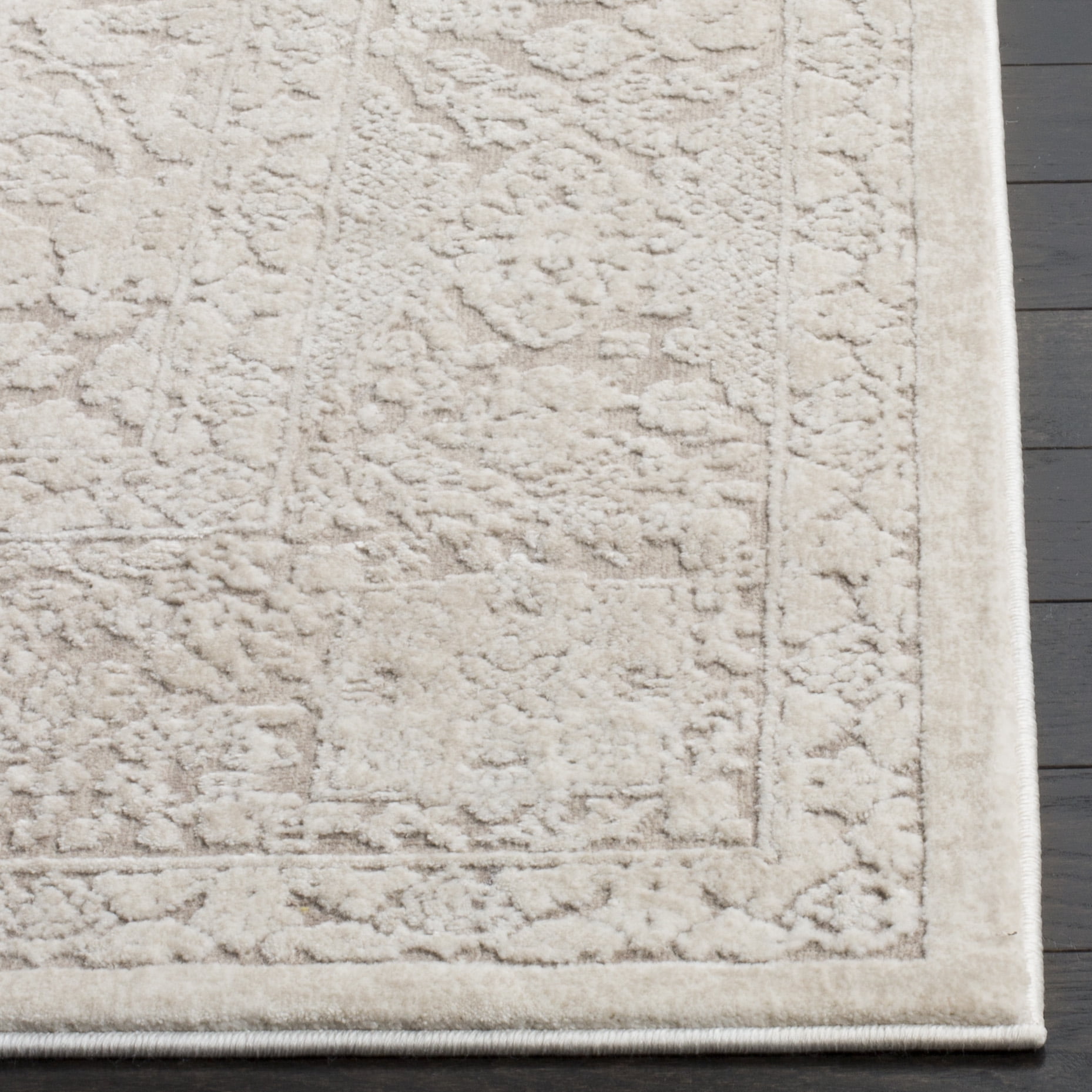 SAFAVIEH Reflection Dermot Traditional Runner Rug, Beige/Cream, 2'3" x 18'