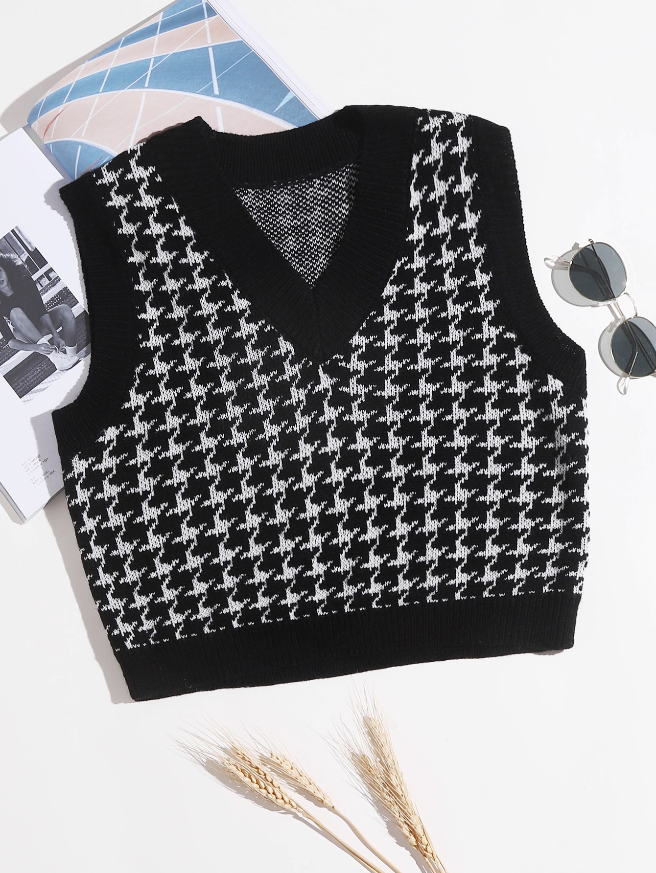 Women's Houndstooth V Neck Sweater Vest 