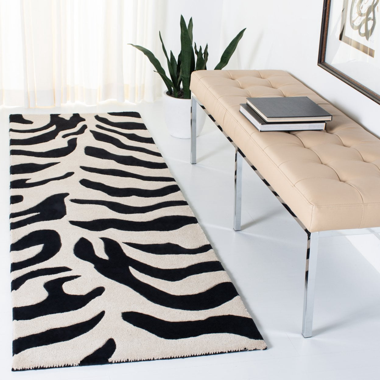 SAFAVIEH Soho Frazier Zebra Striped Wool Area Rug, Beige/Black, 7'6" x 9'6"
