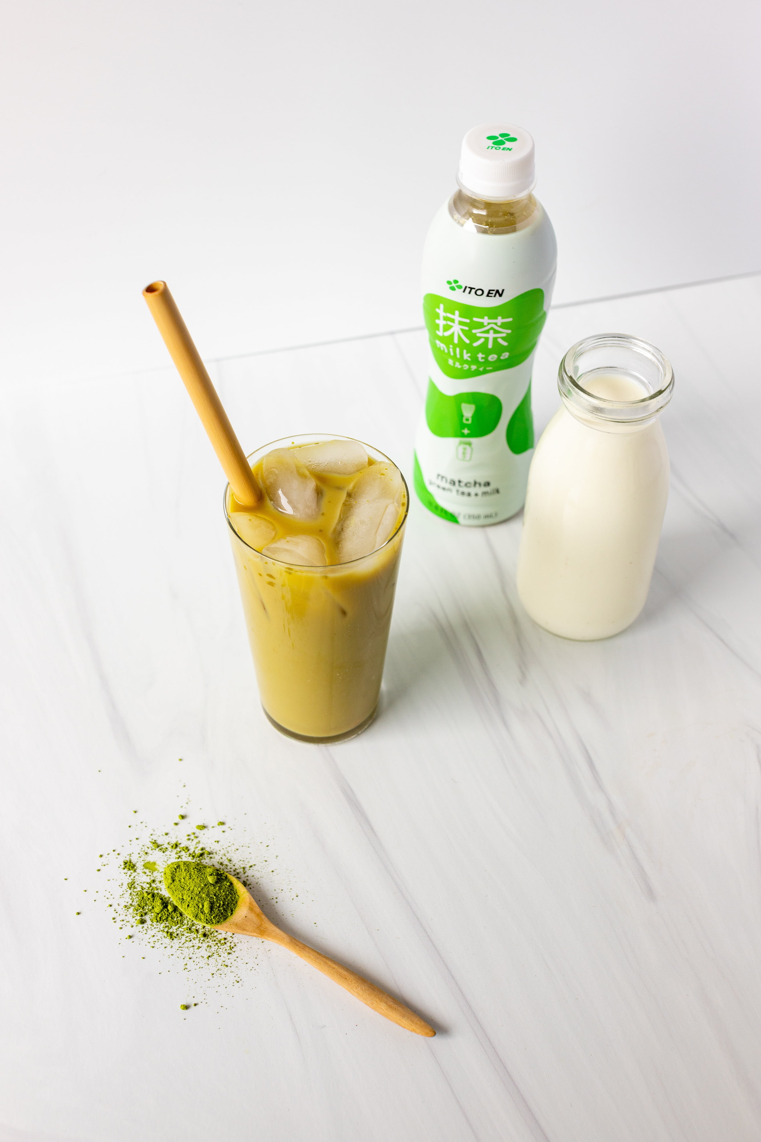 Ito En Matcha Milk Tea, Naturally Caffeinated Bottled Tea, 11.8 fl oz, 12 Pack