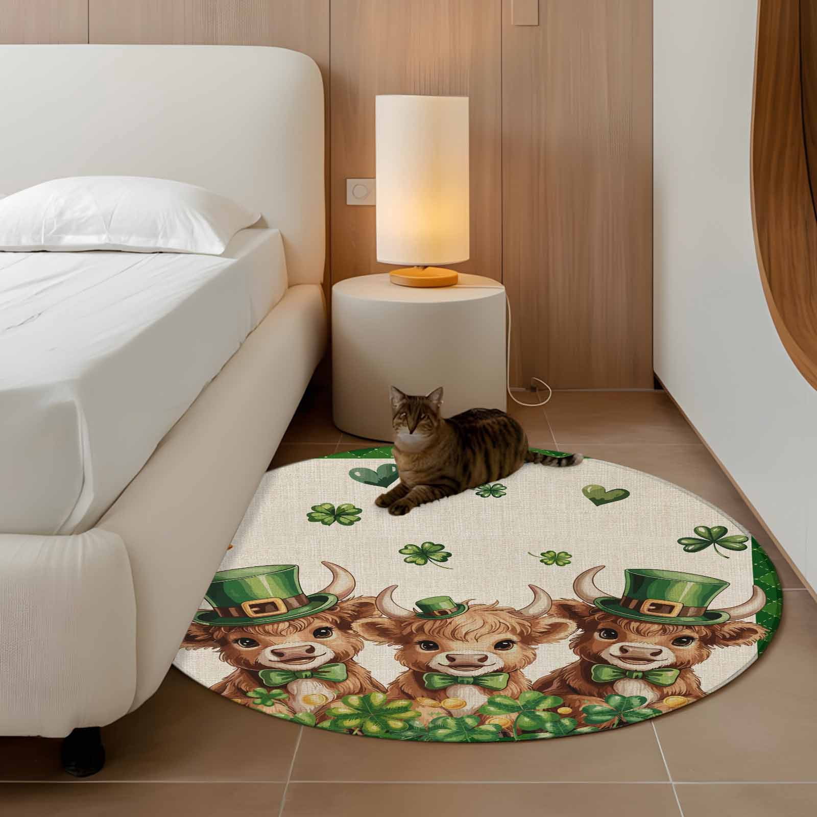 Round Rug 3.3Ft Washable Non-Slip, St. Patrick's Day Circle Area Rugs for Living Room Bedroom, Green Shamrock Highland Cow Glod Coin Beige Indoor Floor Mats Carpet Runner for Home Decor Aesthetic