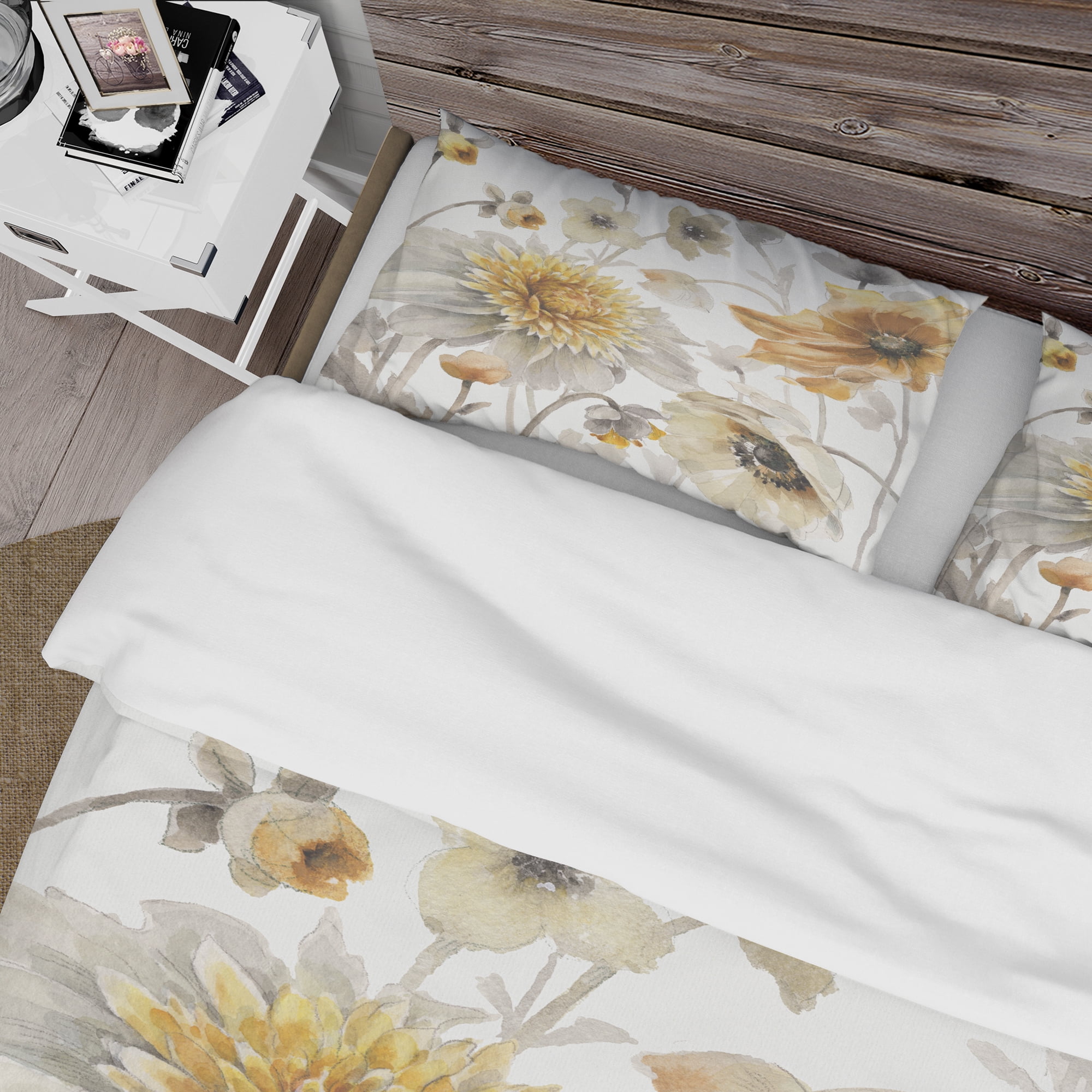 Designart 'Fields of Gold Watercolor Flower VI' Cottage Duvet Cover Set