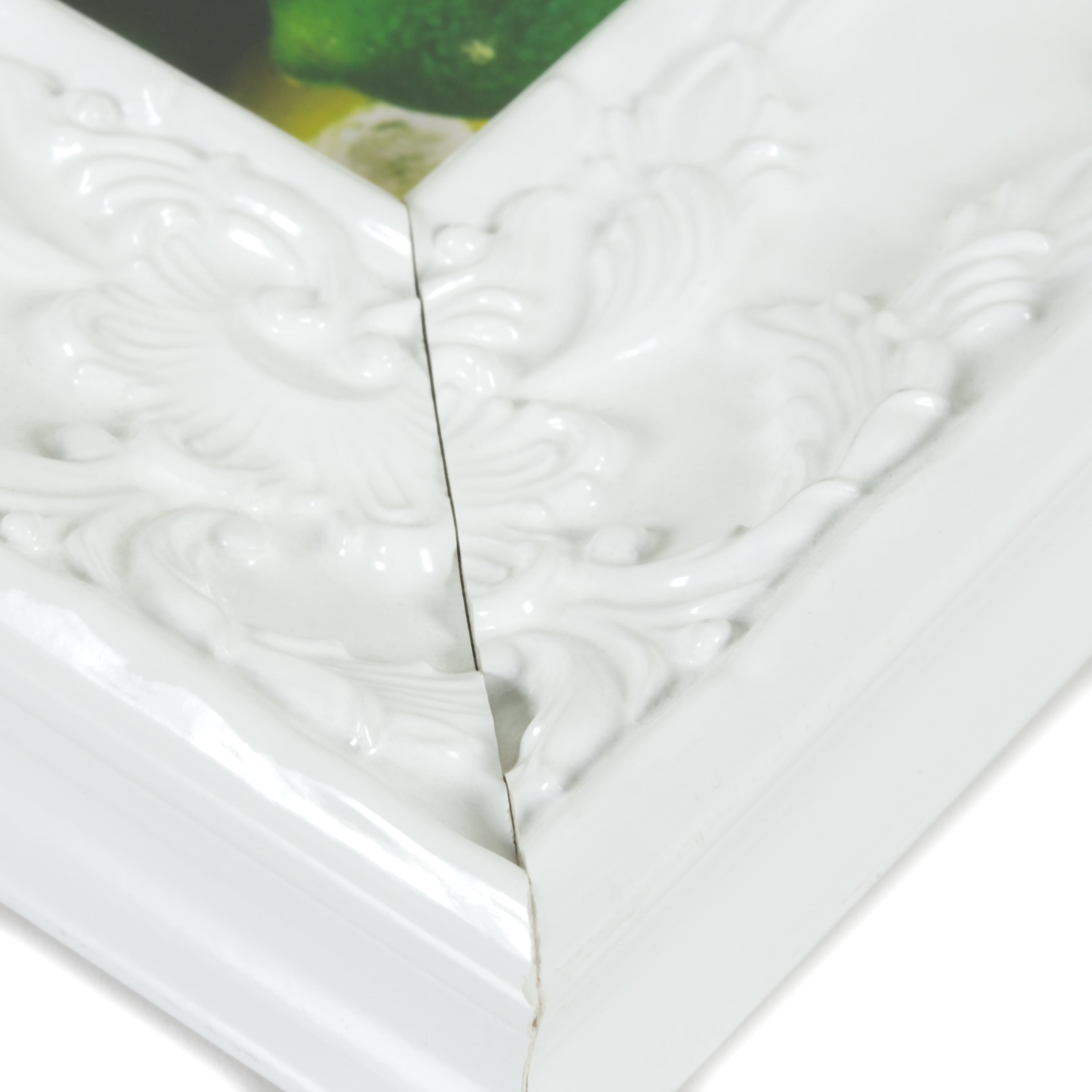 Craig Frames Renaissance, 18x24 inch Picture Frame, Ornate Pearl White