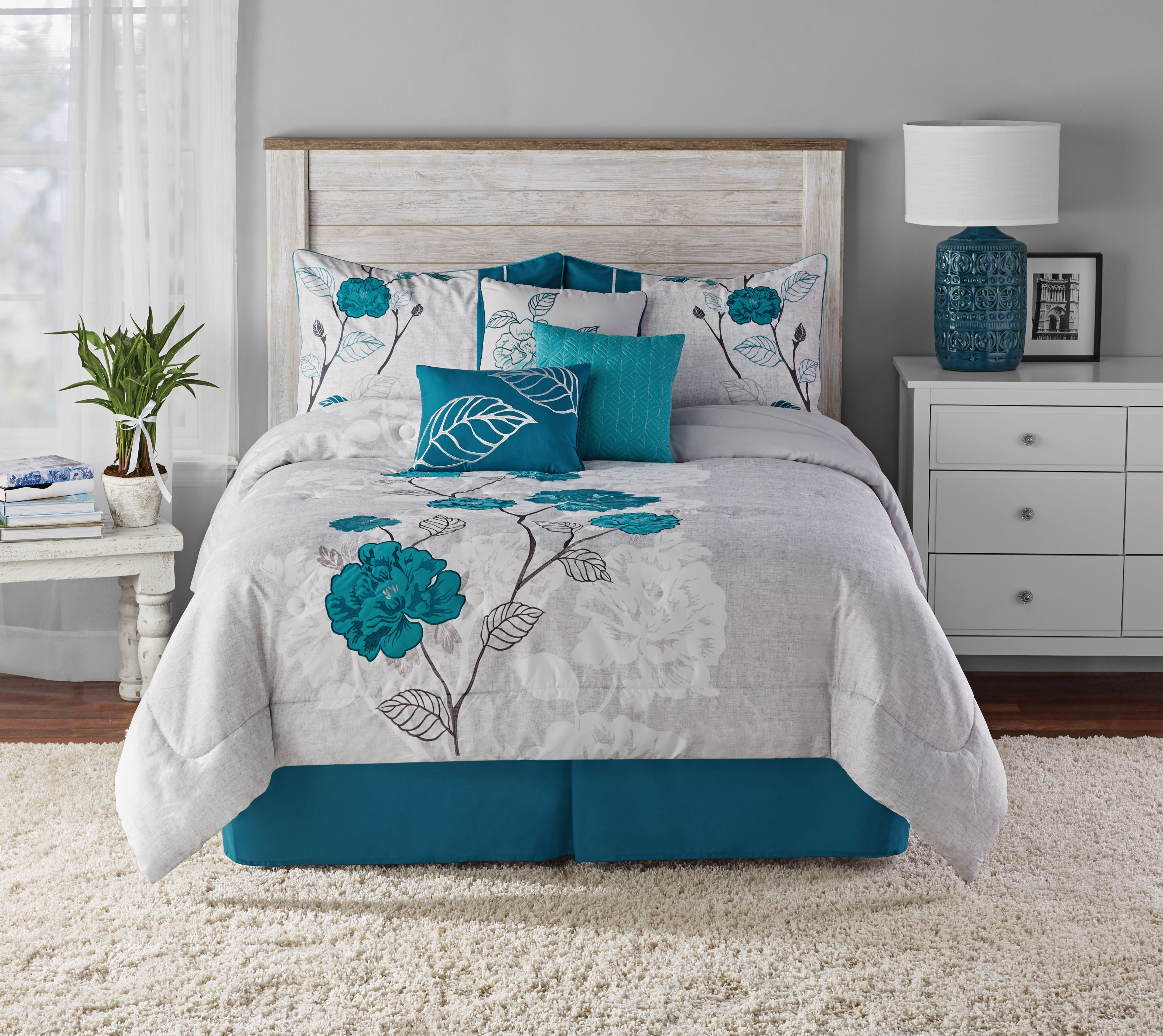 Mainstays 7-Piece Teal Roses Comforter Set, Full/Queen, With Embroidered Applique Detail