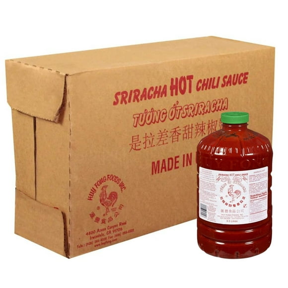 Huy Fong 8.5 lb. Sriracha Hot Chili Sauce - 3/Case