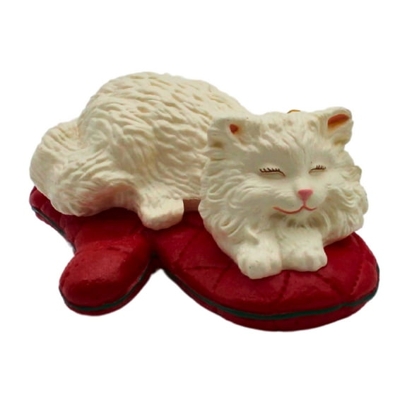 Hallmark Keepsake Ornament Cat Nap Clip-On 2nd in The Series 1995