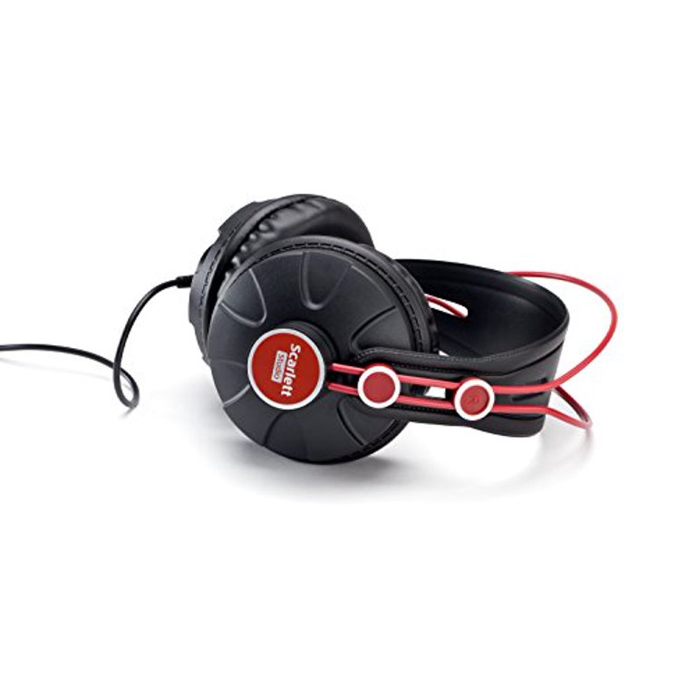 Focusrite Scarlett Solo Studio Pack with Red Plug-ins - Walmart.com