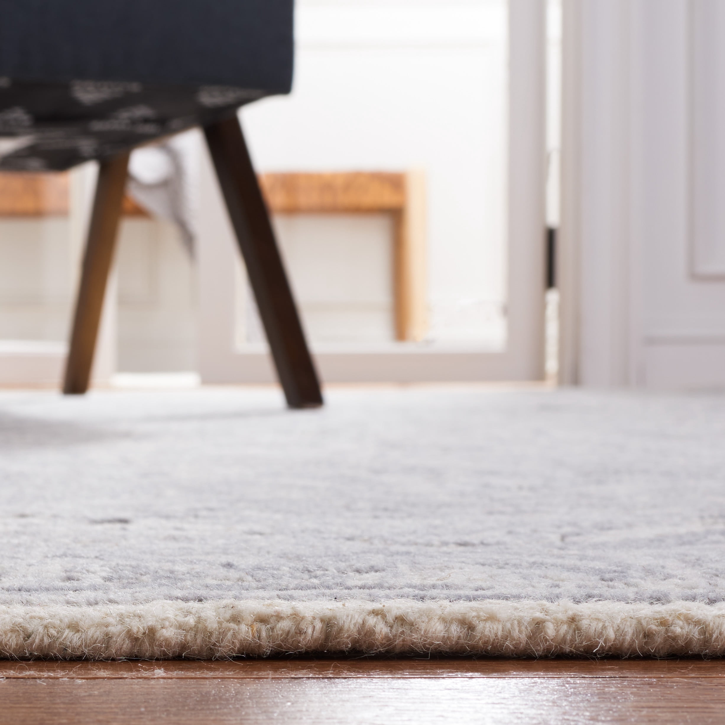 SAFAVIEH Metro Kathleen Diamond Runner Rug, Grey/Ivory, 2'3" x 9'