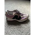 thumbnail image 3 of New Balance 327 Chaussures de Course pour Femmes Taille 6.5 Légèrement Portées, 3 of 6