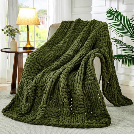 Chunky Knit Blanket Throw, 100% Hand Knit Throw Blanket for for Couch Bed Sofa, Fluffy Soft Cozy Chenille Knitted Throw Blankets Home Decor,Gift Green 50”x60”