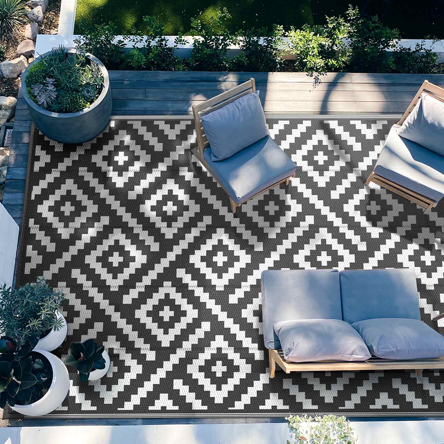 DEORAB 6'x9' Waterproof Reversible Outdoor Rug, Black & White photo 3