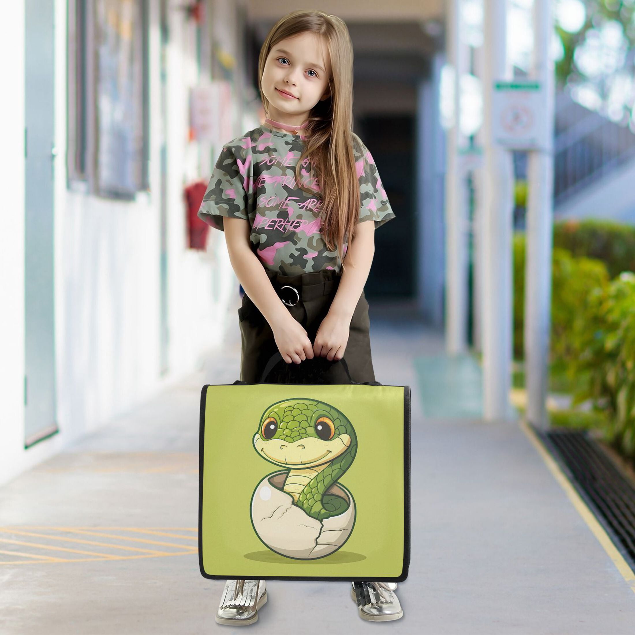 3 Ring Zipper Binder with Shoulder Strap Waterproof Trapper Keeper 2 Inch D-Ring 500 Sheets Capacity Cute Snake in Eggshell