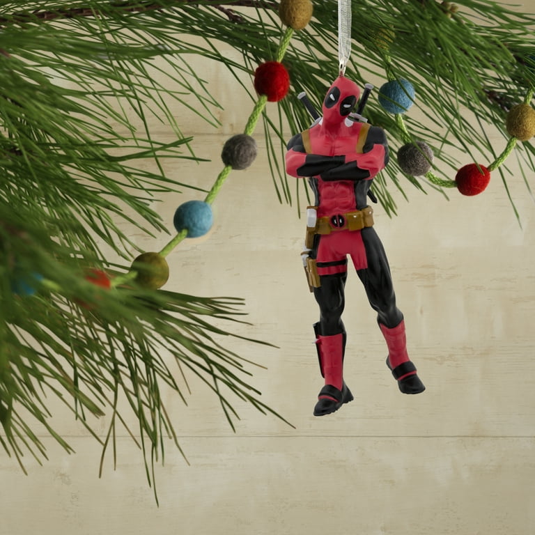 Hallmark, Funko POP! Exclusive, Christmas Ornament Minecraft Steve in Gold Armor 763795757398