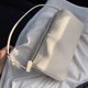 thumbnail image 5 of Bolso de mano de gamuza mini con diseño de nicho, bolso tipo almohada para mujer, bolso tipo hobo de piel auténtica para la axila, bolso de mano tipo sobre cuadrado de diseñador, 5 of 5