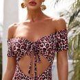 thumbnail image 3 of Traje de baño de una pieza con estampado de leopardo para mujer, con hombros descubiertos y huecos, 3 of 8