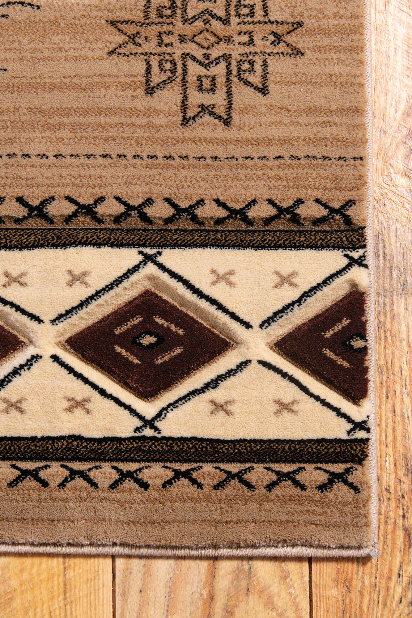 United Weavers of America Lodge Animal Print Loomed Area Rug, 2.58' x 4.17'