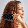 thumbnail image 2 of Cepillo para cabello rizado y esponja para cabello afro con mango de goma cómodo, lavable para definir los rizos., 2 of 5