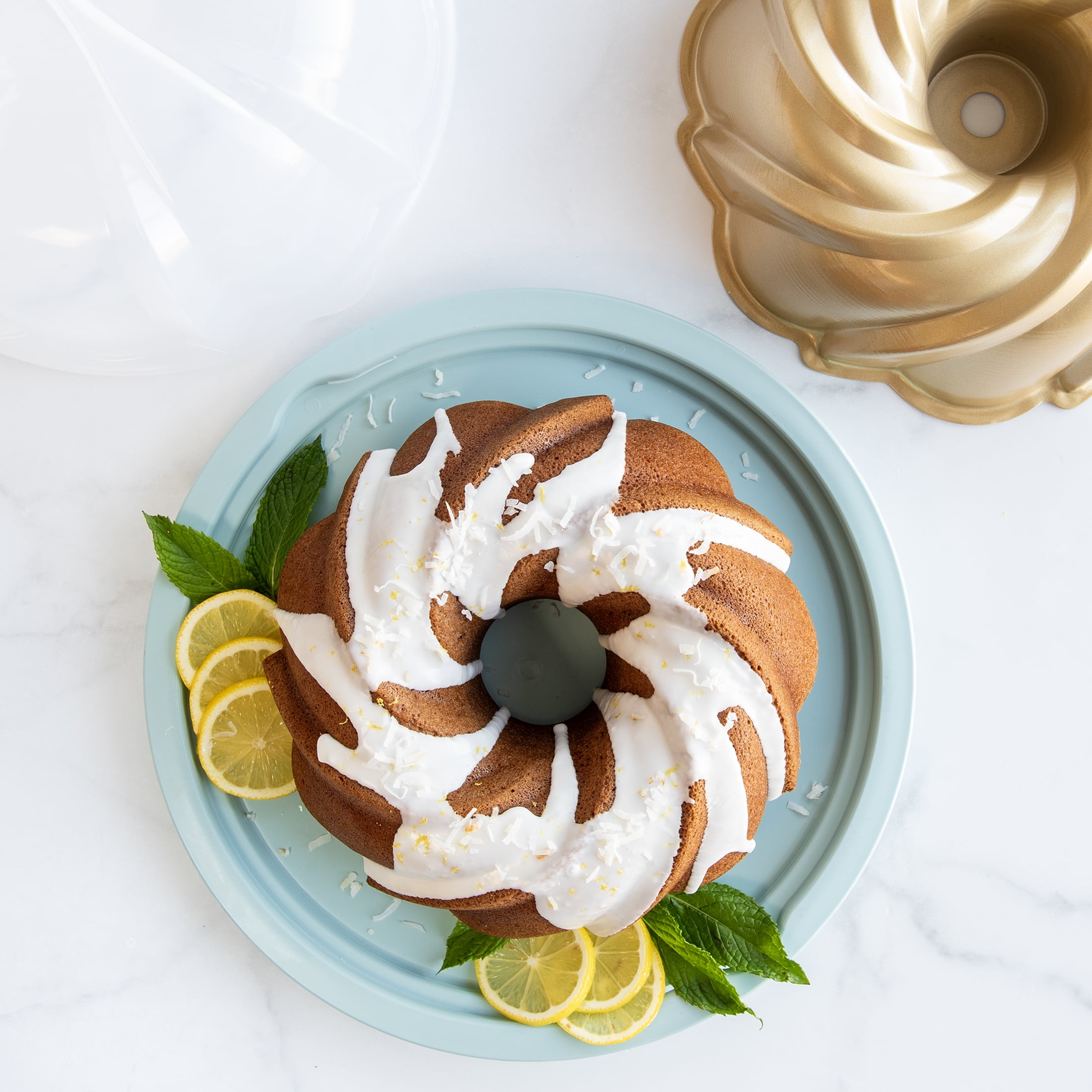 Nordic Ware 3-piece Bundt Bakeware Set with 10 Cup Nonstick Aluminum Bundt and Cake Keeper Base and Lid