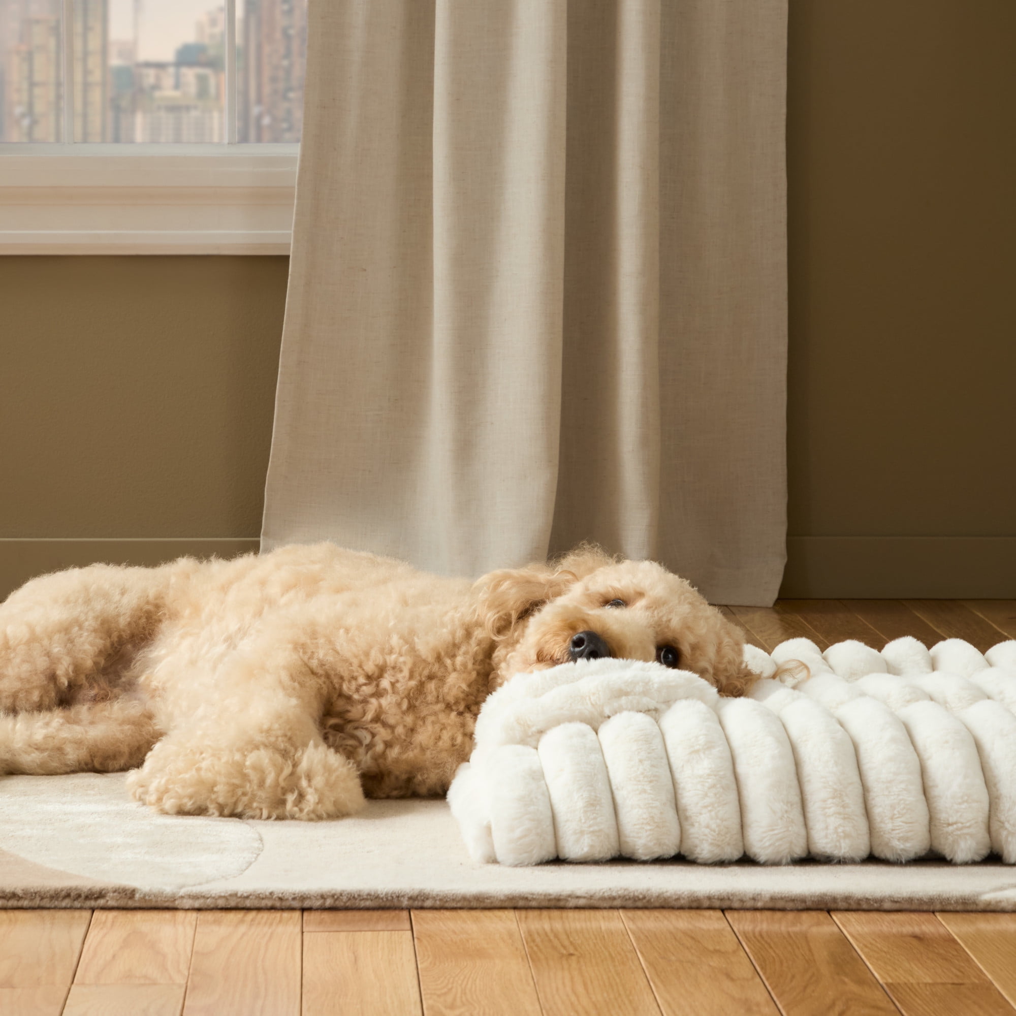 TOWN & COUNTRY LUXE CuddleTown Ribbed Bubble Stripe Pillow Crate Mat Pet Bed, Machine Washable Cover, Soft & Calming, Non-Slip Bottom, Cream, Large 42"x28"x3"