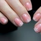 thumbnail image 4 of Uñas postizas cortas brillantes con purpurina floral de primavera y verano, líneas irregulares y purpurina ligera (24 unidades)., 4 of 7