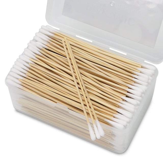 500 hisopos de algodón de 15 cm en caja de almacenamiento - Hisopos largos con palitos de madera - Aplicadores de una sola punta, sin pelusa y muy absorbentes para maquillaje, cuidado de mascotas y li