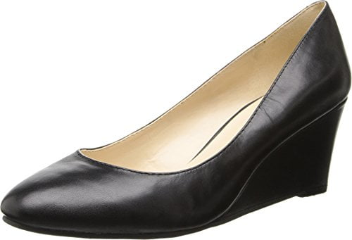 nine west wedge pump