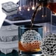 thumbnail image 1 of Bandeja de cubitos de whisky con tapa - molde grande de hielo de silicona 3D de 4 cavidades, sílice de grado alimentario, gris/negro, caja de hielo reutilizable para bebidas caseras, 1 of 6