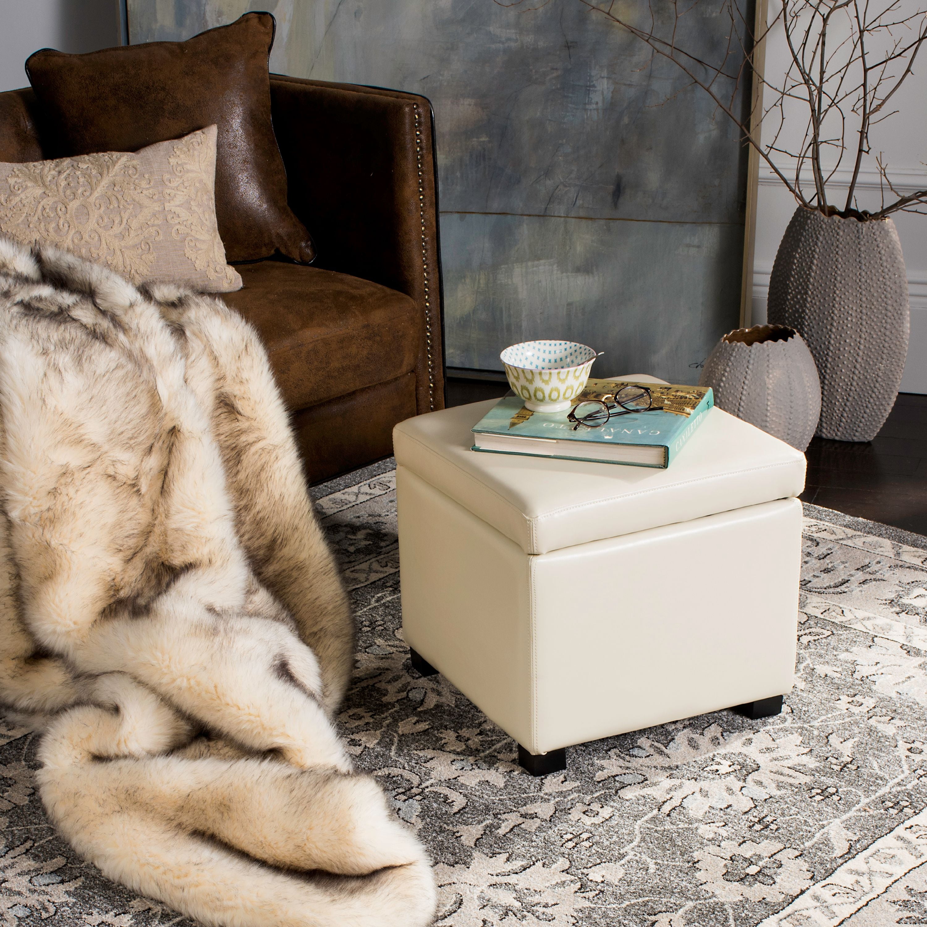 SAFAVIEH Jonathan Modern Glam Single Upholstered Flip Top Ottoman, Off-White