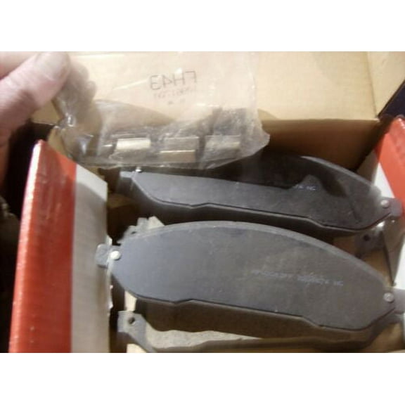 Motorcraft Disc Brake Pad Set BR-1022-B Fits select: 2004-2007 FORD FREESTAR, 2004-2007 MERCURY MONTEREY