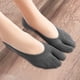 thumbnail image 1 of Calcetines sin punta para mujer, calcetines con de 2 puntas, calcetines con punta dividida para cumpleaños de verano, calcetines informales Gris oscuro Salvador Calcetines de mujer, 1 of 10
