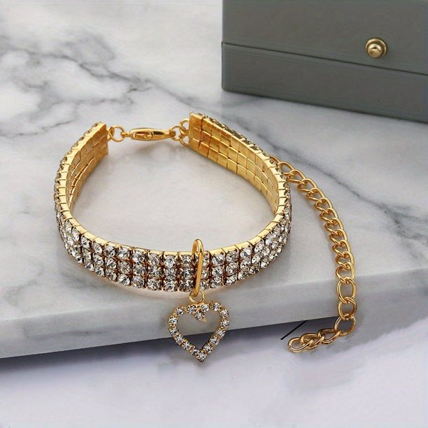Sparkling Love: Heart-Shaped Pet Necklace - The Perfect Accessory for Your Furry Friend!