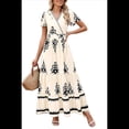 thumbnail image 2 of Vestido de Corta con Cuello en V, Estampado Floral, Bolsillos y Mangas Acampanadas, Color Albaricoque M, 2 of 7