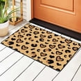 thumbnail image 1 of DouZhe Coeur Léopard Imprimé Camouflage Rugs Paillasson, Tapis de Porte de Sol Lavable à la Machine Antidérapante, 36 x 24 Po, 1 of 6
